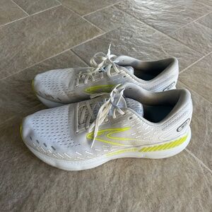 Men’s Brook’s Glycerin size 14